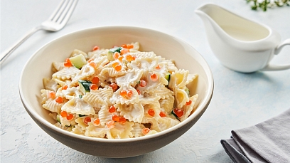 Farfalle with cream sauce and caviar